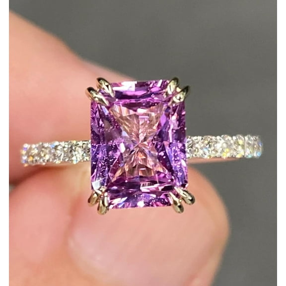 Stunning 3.2 Ctw lab Pink Purple Sapphire Ring Engagement Ring For Love