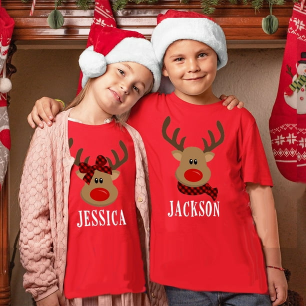 Camiseta roja navideña personalizada para niños, ropa de manga corta con nombre de ciervo para niños, conjunto a juego para hermanos, camisetas para niños