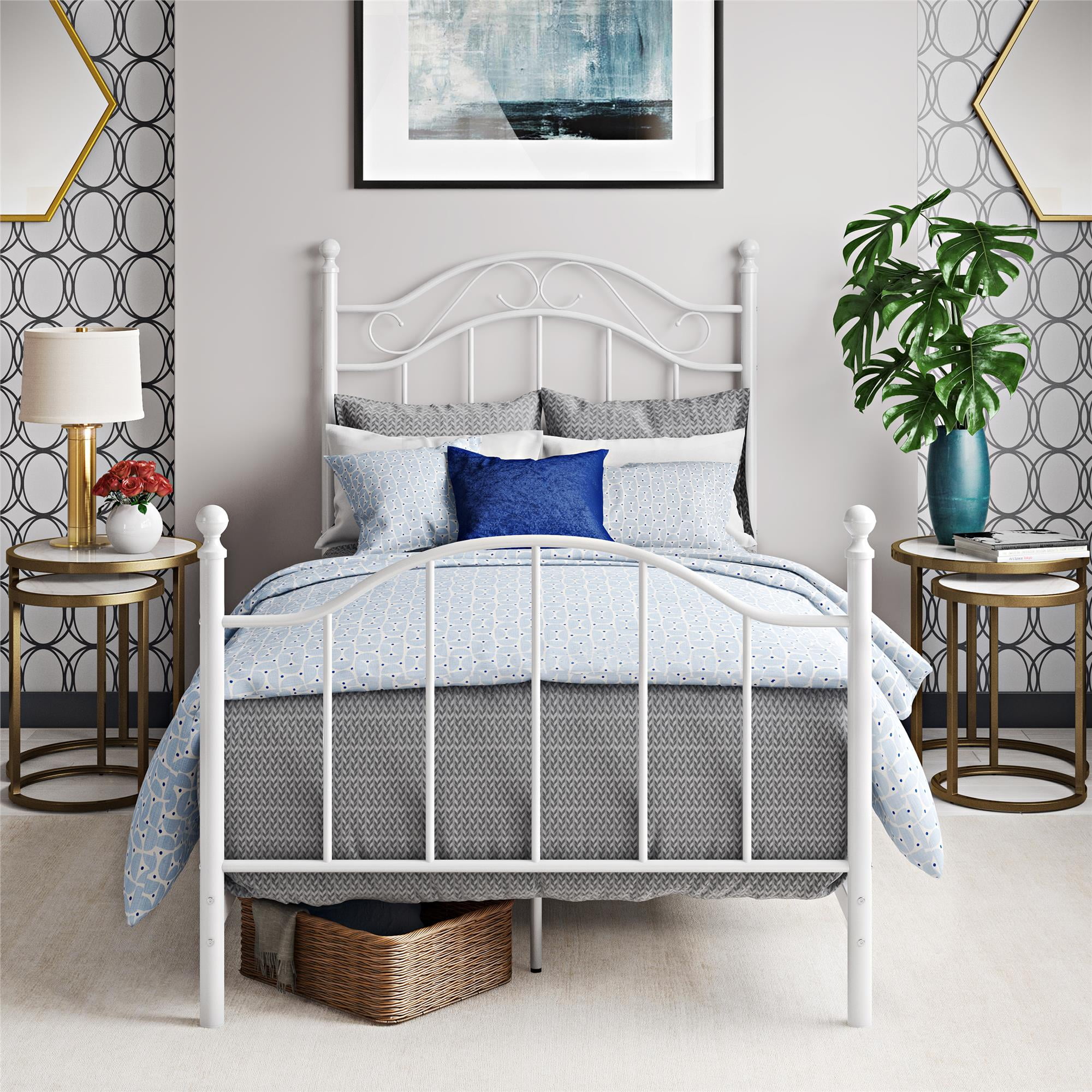 Mainstays Traditional Metal Bed with Headboard, Twin, White - Walmart.com