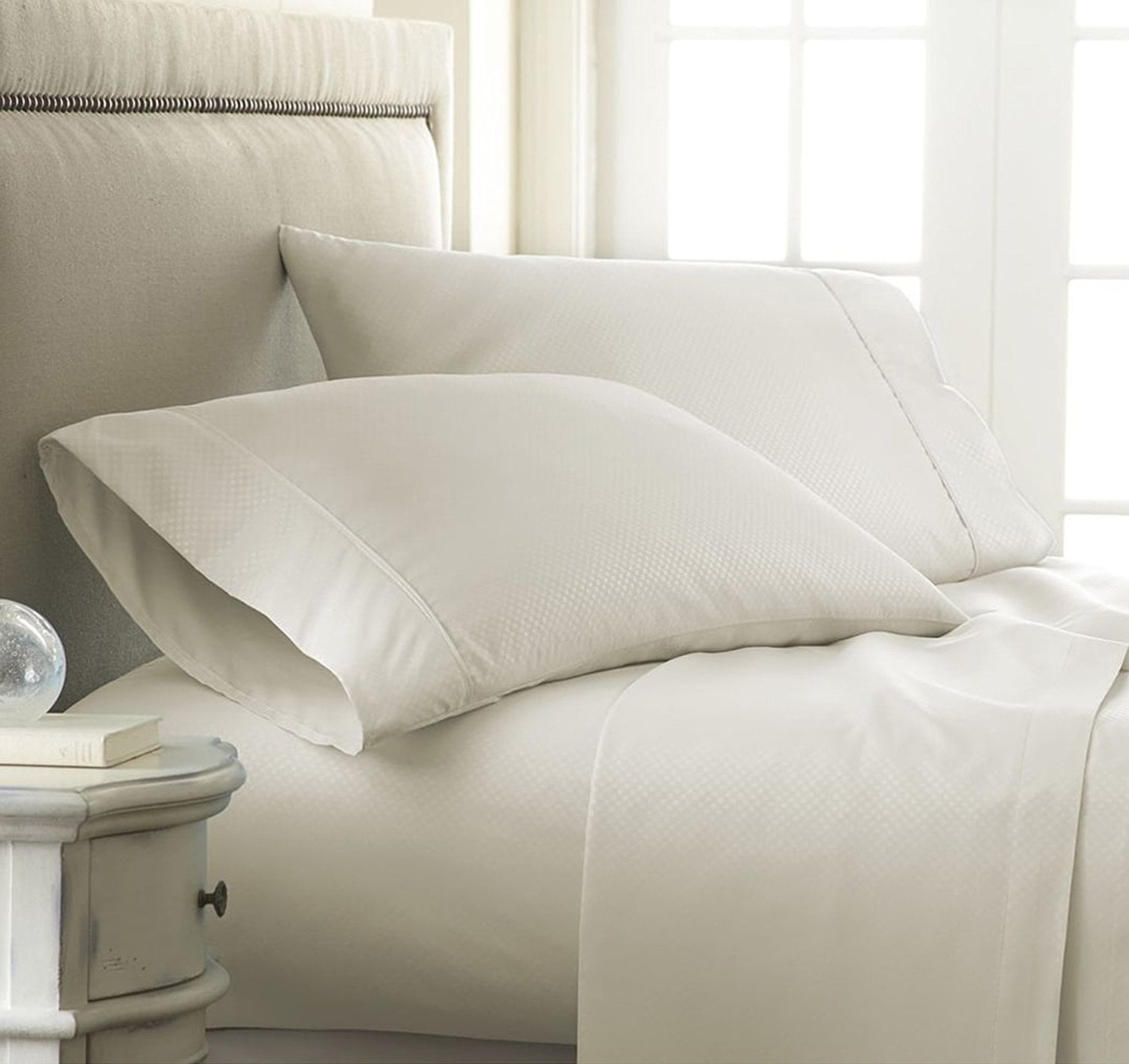 Silky Soft 1500 Thread Count 4Piece Bed Sheet Set Checkered Square