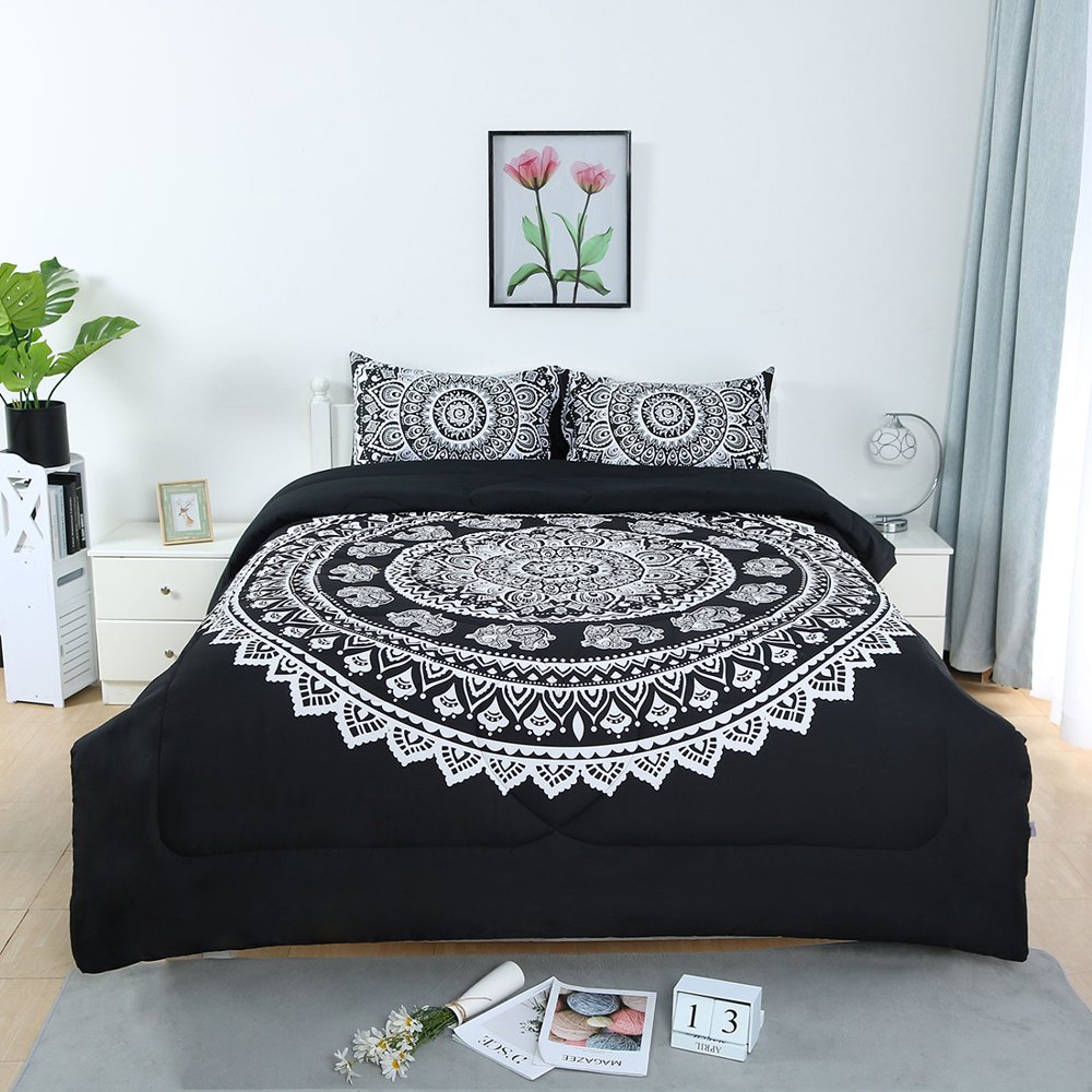 Bohemian Comforter Sets ， Allseason Quilted Comforter Black 2 Pillow