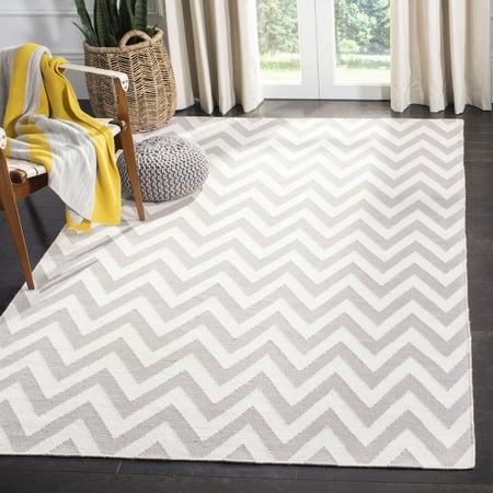 SAFAVIEH Dhurrie Bentley Chevron Zigzag Wool Area Rug  Grey/Ivory  6  x 6  Square Dhurries Rug Collection. Contemporary Flat Weave Rugs. The Dhurrie Collection of contemporary flat weave rugs is made using 100% pure wool and faithful obedience to the traditions of the local artisans of India. The original texture and soft coloration of antique Dhurries  so prized by collectors  is skillfully recreated in these sublime carpets. Flat weave construction and classic geometric motifs  with their natural  organic nuances in pattern and tone  are equally at home in casual  contemporary  and traditional settings.