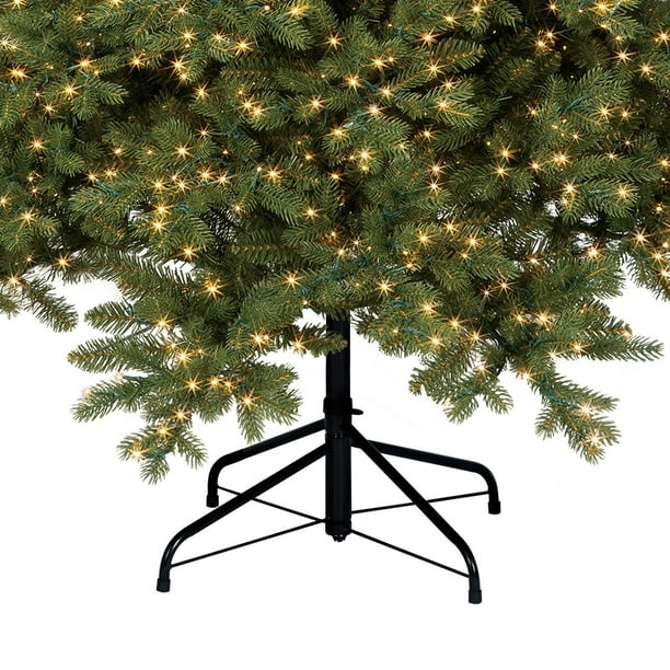 Member's Mark 7.5' Norway Fir Pre-Lit Christmas Tree