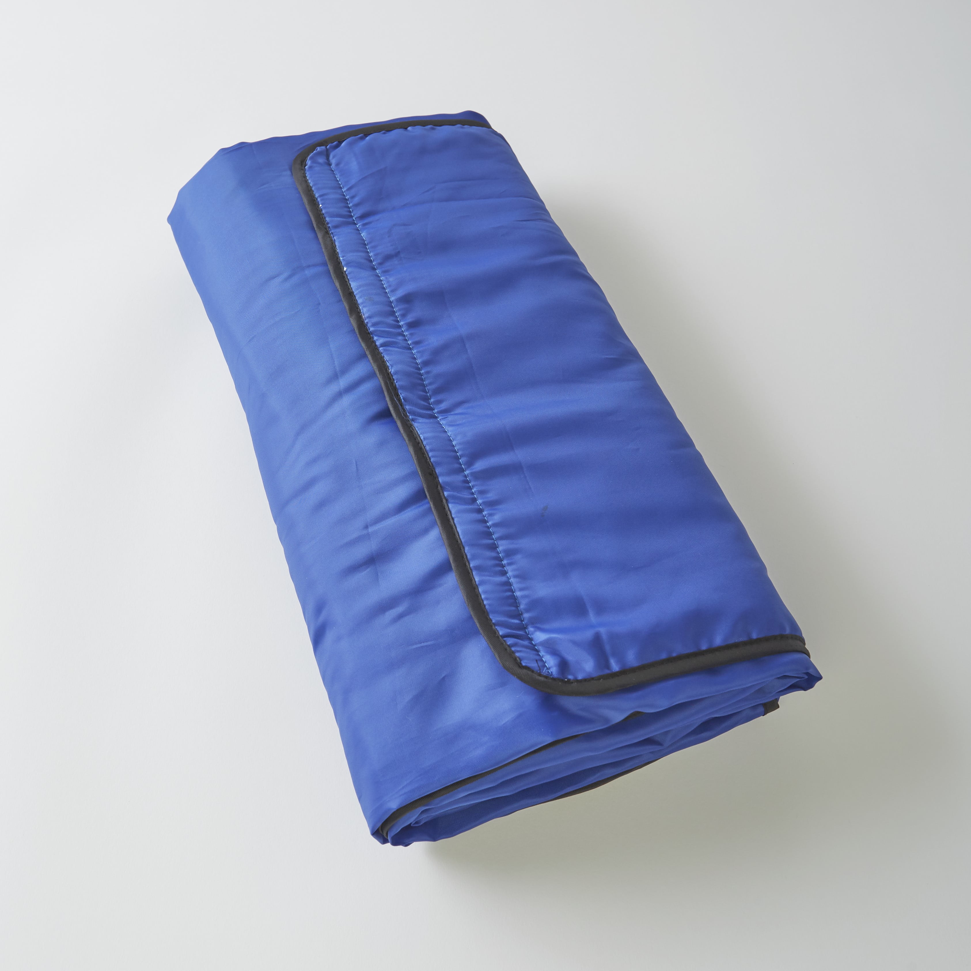 Details about   Oversized All-Weather Blanket for Two with Fabric Snap Closures 