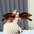 thumbnail image 4 of Small Frame Diamond Shaped Irregular Sunglasses 2024 New Polygon Sunglasses Cat's Eye Ins Hot Women Sun Glasses Shades (8068-C2 silver), 4 of 7