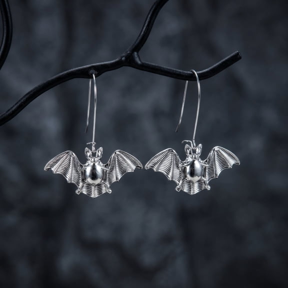 Gaecuw Vintage Halloween Bat Earrings Silver Metal Spooky Pendant Jewelry for Party Gothic Daily Wear Supplies