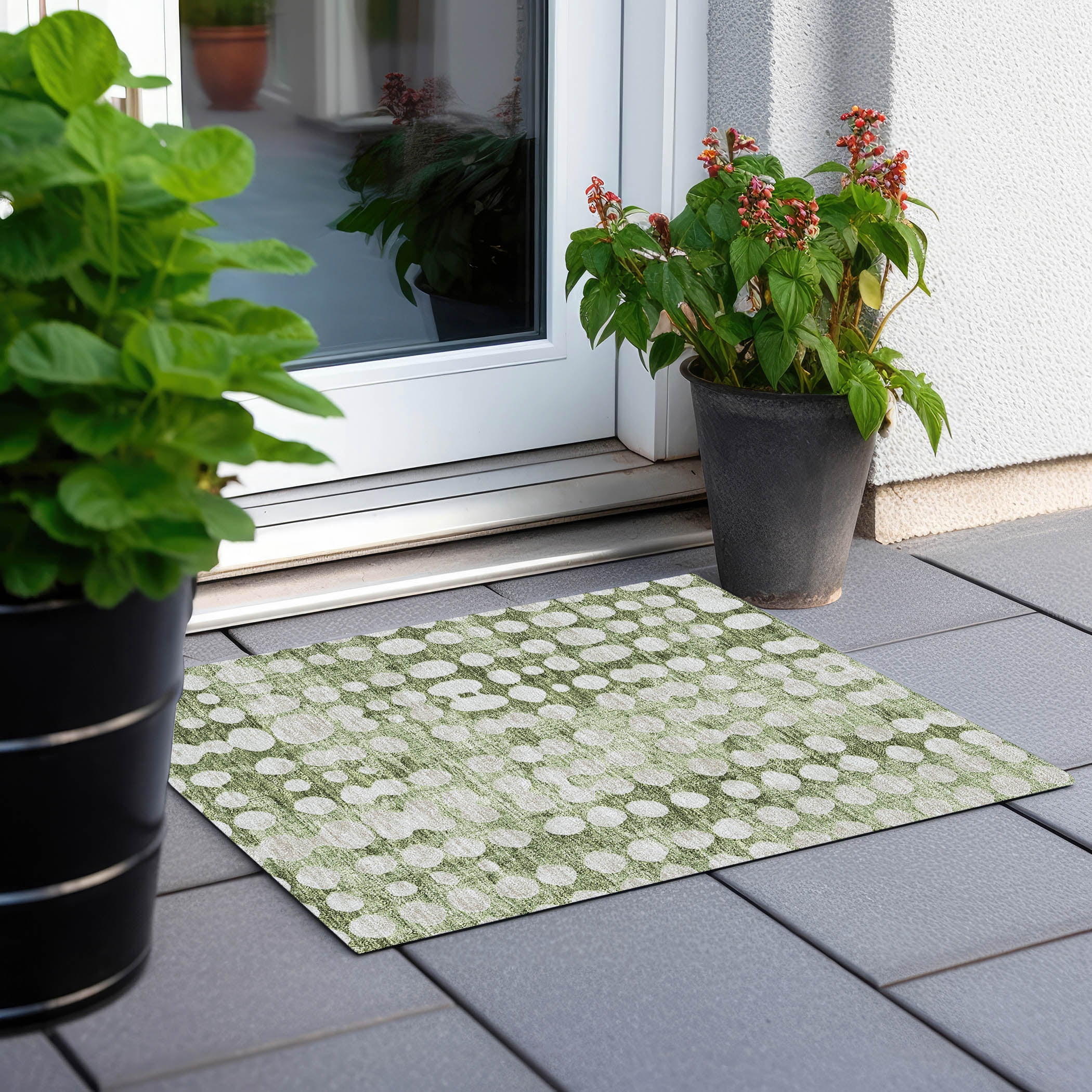 Addison Rugs Chantille Indoor/Outdoor Transitional Circles Aloe Washable Rectangle Rug, 1'8" x 2'6"