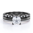 thumbnail image 1 of JeenMata Anillo de Compromiso Solitario de 2,5 Quilates con Corte Princesa, Engaste Pavé de 4 Puntas, Filigrana Art Déco Milgrain, Conjunto de Boda en Trío, Baño de Oro Negro de 18 K sobre Plata, 1 of 6