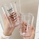 thumbnail image 3 of Injueey Taza fría On Go, vasos coreanos con tapas y pajitas, letras originales, taza para bebidas frías, taza de café y refrescos Teteras, 3 of 6