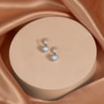 thumbnail image 2 of JeenMata Pendientes de Corazón Eterno de 1,25 Quilates con Moissanita: Abril, Bañados en Oro Blanco de 18 K sobre Plata, 2 of 7