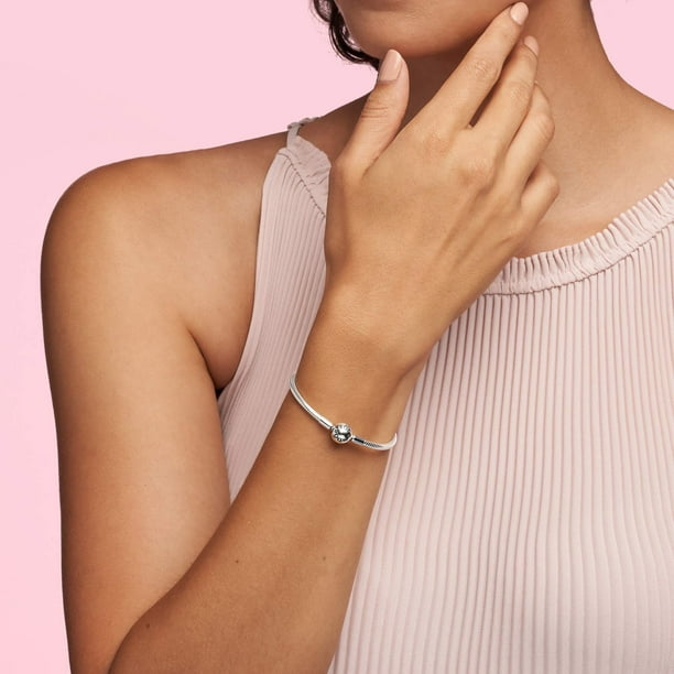 Smooth silver hotsell clasp bracelet