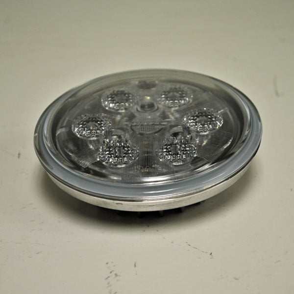 John Deere Par 36 4 1 2 Inch Round Led Flood Sealed Beam Re561116