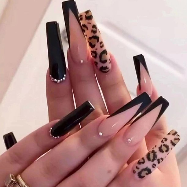 Juego de uñas Hello KT hecho a medida, caja de embalaje vacía con logotipo Personal, uñas artificiales 3D, 24 Uds.