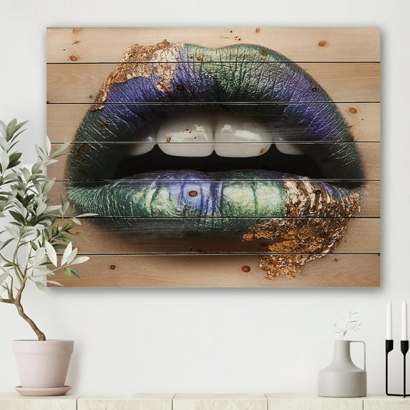 Designart 'Woman Lips With Green Lipstick & Teeth' Modern Print on Natural Pine Wood