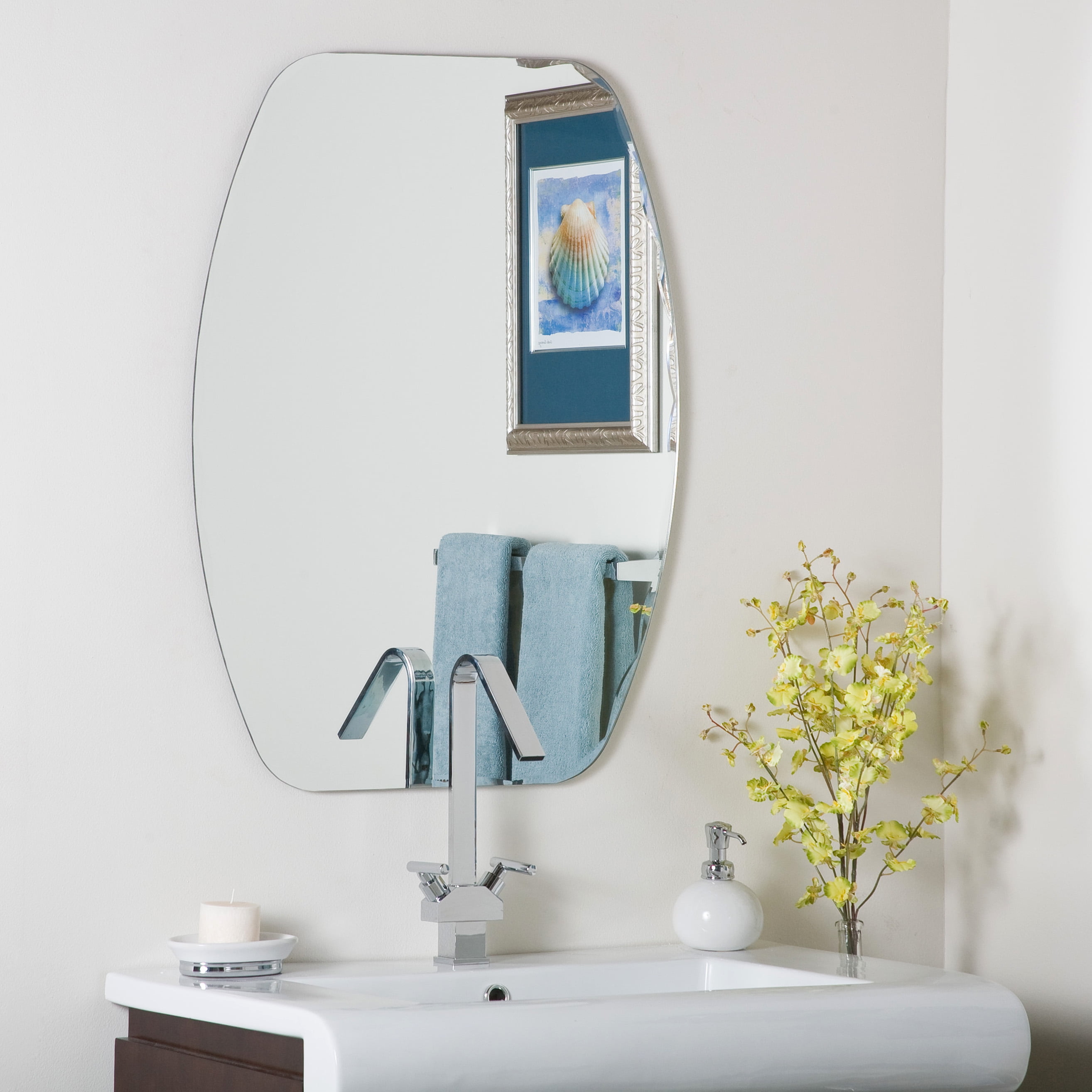 Large 31 5 X 23 6 Oval Scallop Beveled, Frameless Oval Beveled Bathroom Mirror