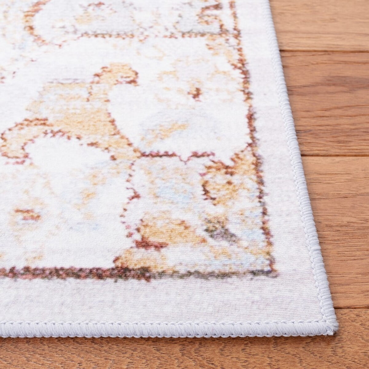 SAFAVIEH Tucson Rosario Traditional Machine Washable Area Rug, 4' x 4' Square, Beige/Grey