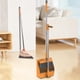 thumbnail image 1 of Juego de escobas y recogedor para limpieza del hogar, juego combinado, escobas giratorias, plegables, de cerdas suaves y con almacenamiento., 1 of 6