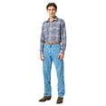 thumbnail image 2 of Vaqueros Wrangler 13MWZ de corte vaquero original para hombre, 2 of 6