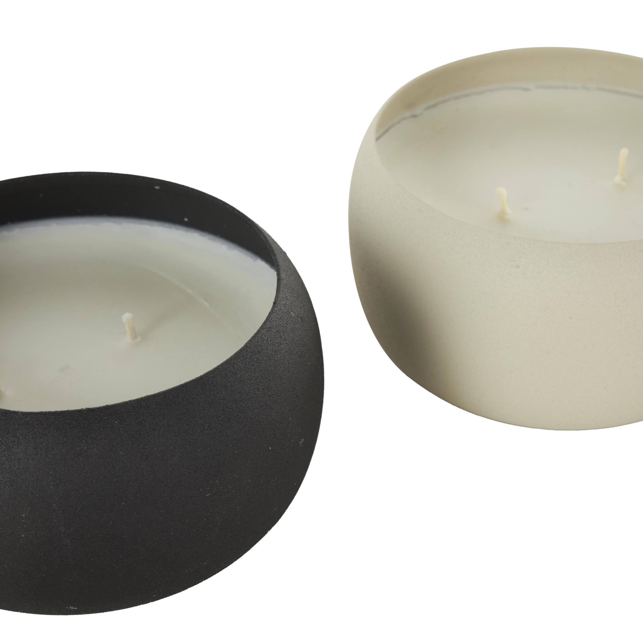 DecMode 2 Holder Multi Colored Metal Apple Cinnamon/ Eucalyptus Spa Scented Textured 11oz 2 Wick Candle with White Wax, (Set of 2)