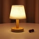 thumbnail image 1 of Lámpara de escritorio LED de madera maciza, lámpara de escritorio de tela estable, lámpara de lectura para estudio, adecuada para decoración del hogar, lino liso, luz de noche cálida, iluminación inte, 1 of 8