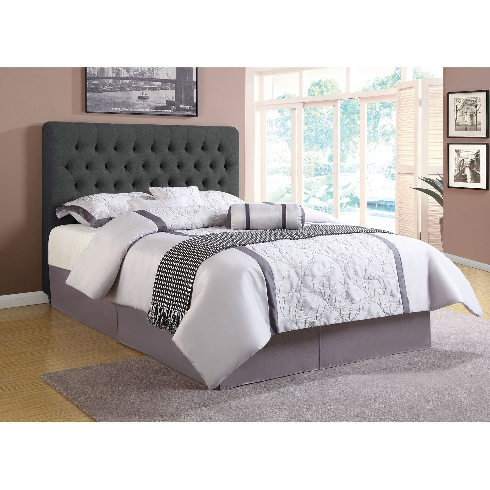 Coaster Furniture Chloe Upholstered Bed