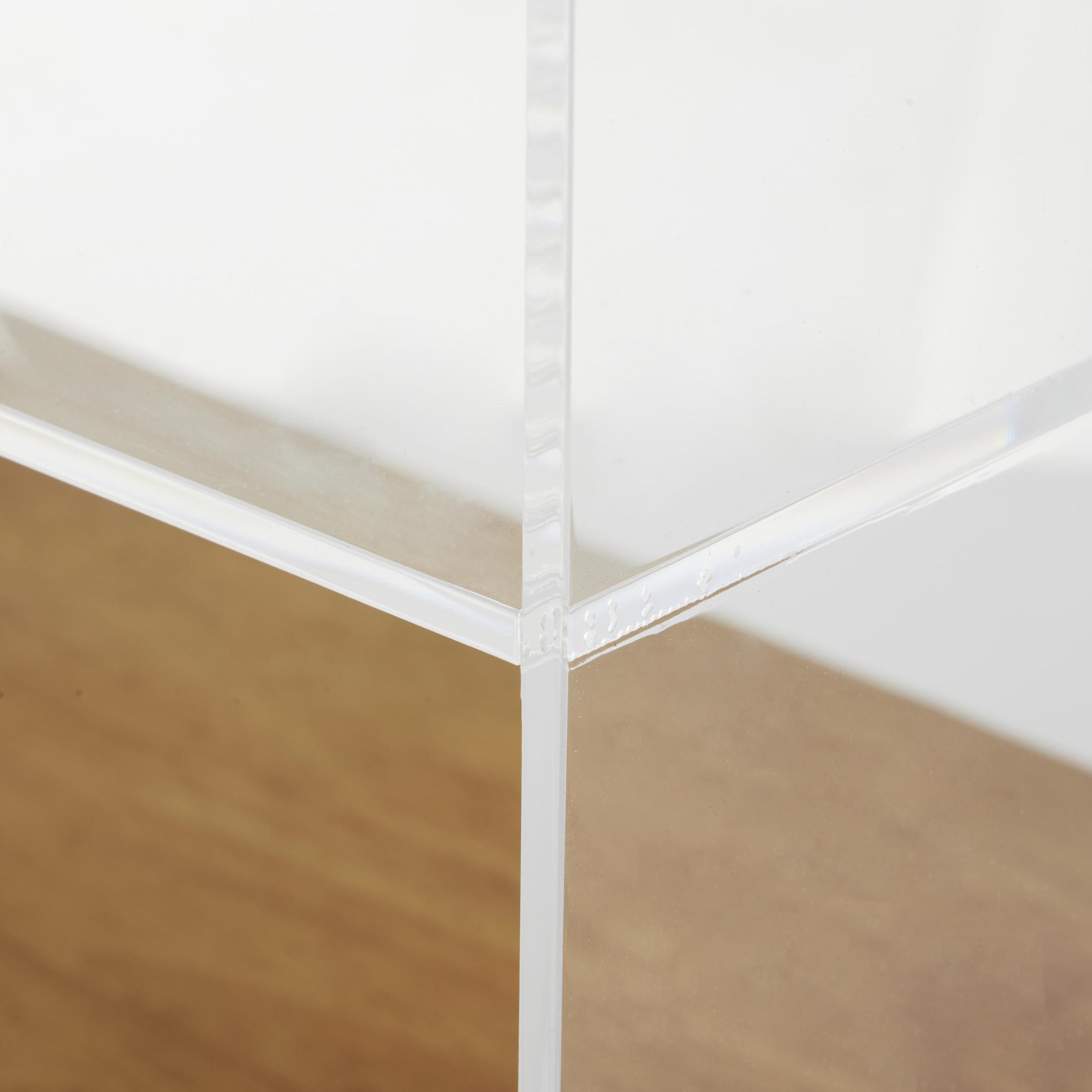 DecMode 19" x 23" Clear Acrylic Plastic Accent Table with Wood Base and Black Metal Legs, 1-Piece