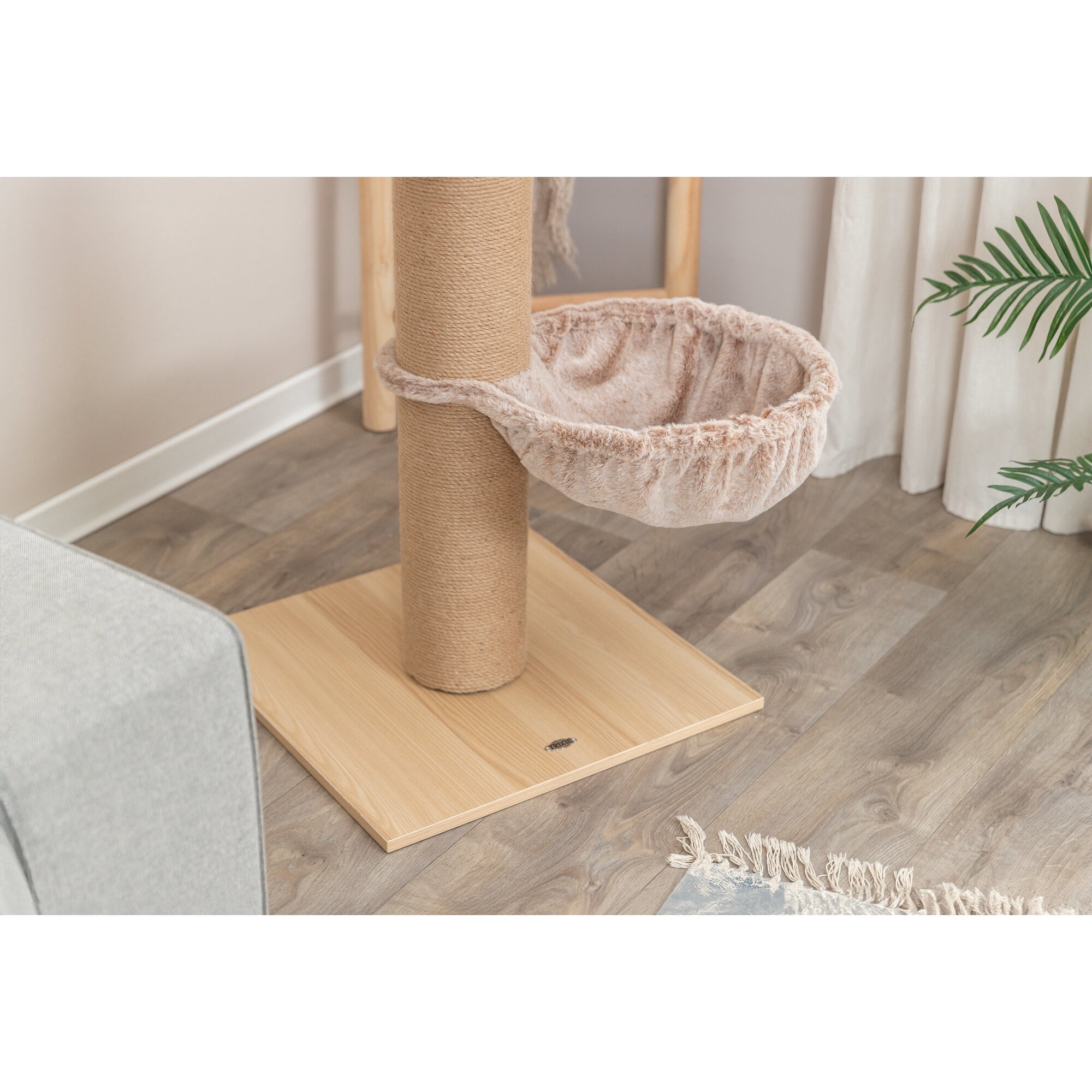 TRIXIE Mauricio Sisal & Plush 33" Cat Tree with Sisal Scratching Post, Perch & Hammock, Beige
