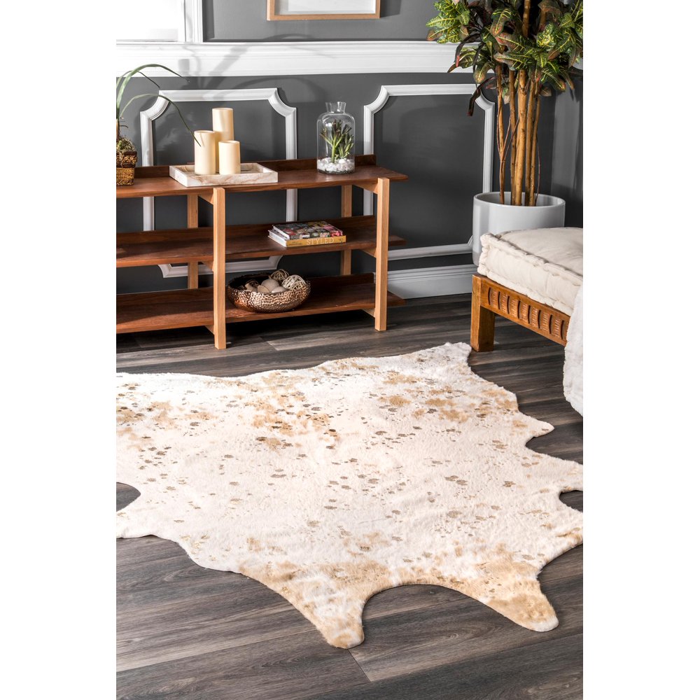 nuLOOM Iraida Faux Cowhide Area Rug
