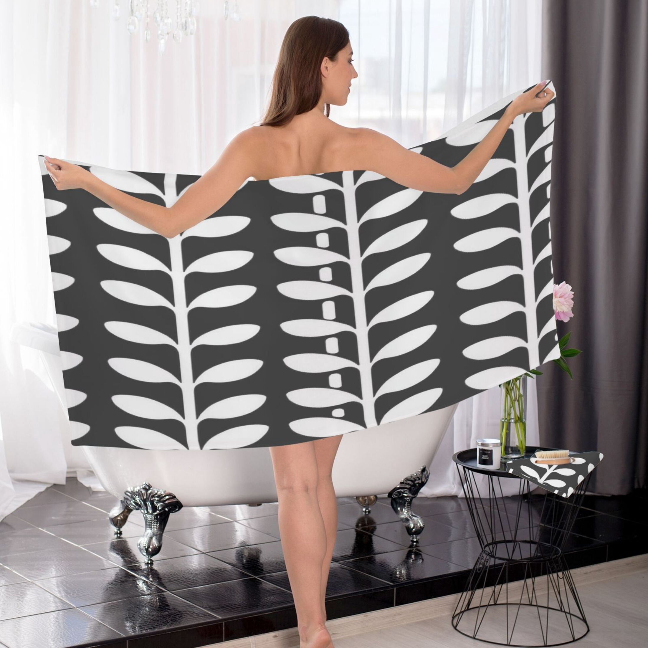Black and White Leaf Pattern 2 Piece Cotton Bath and Face Towel Set Soft and Absorbent, for Beach Pool Bathroom