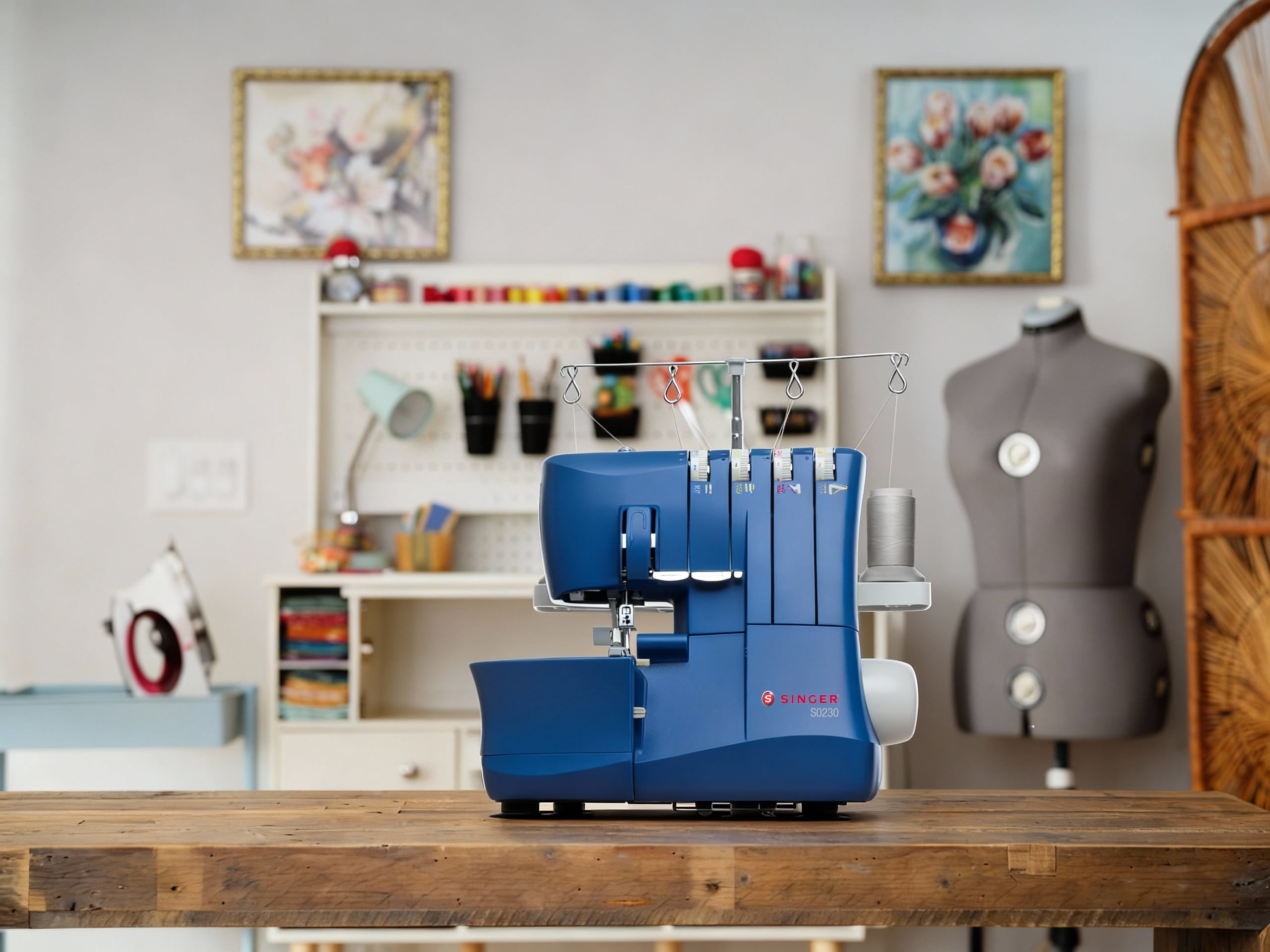 SINGER® S0230 Mechanical Serger | 1,300 Stitches/Min | 2–4 Thread Options | Differential Feed, Free Arm & Easy Color-Coded Threading