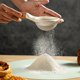 thumbnail image 3 of Colador De Alimentos, Tamiz De Harina Con De Madera, Profesional, Portátil, Seguro, De Acero Inoxidable, Ergonómico, Preciso Para Cocina, Para Azúcar En Polvo, 3 of 7