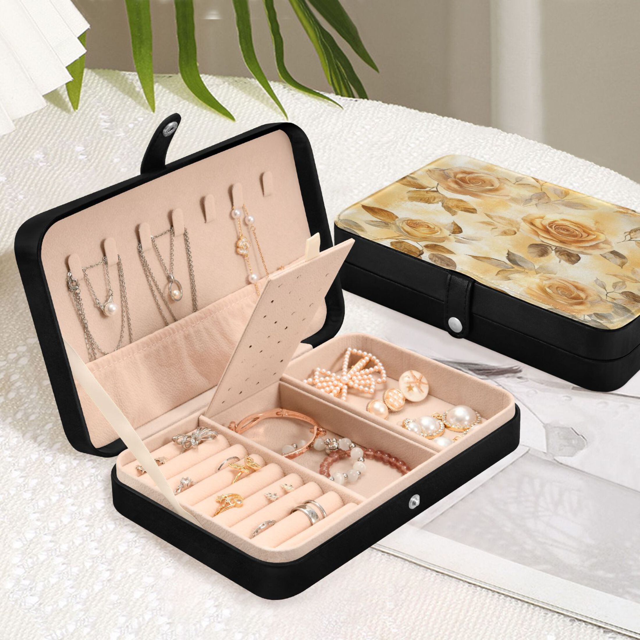 Leather Jewelry Box Rectangular 8.27x5.5x1.78In Travel Jewelry Storage Earrings Necklace Bracelet Watch Brooch Storage Cartoon Yellow Roses Seamless