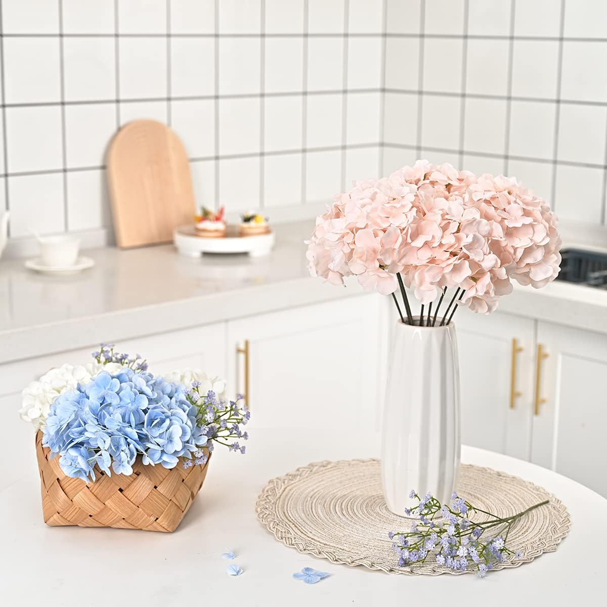6pcs White Hydrangea Artificial Flowers, Faux Hydrangea Flowers with Stems, Full Heads Silk Fake Hydrangea Flowers for Wedding Bouquet Home Party Decor Centerpieces Floral Arrangements