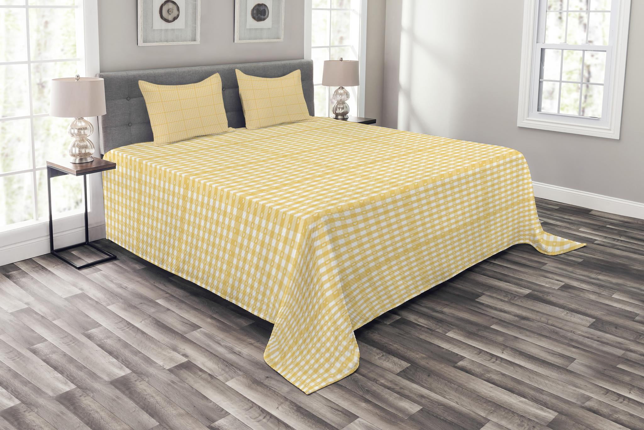 Vintage Yellow Bedspread Set, Gingham Pattern with Bicolor Checkered Squares with Heart Motifs