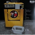 thumbnail image 2 of Servicio De Lavandería Shakira 2 LP Vinyl Amarillo Sony Music, 2 of 2