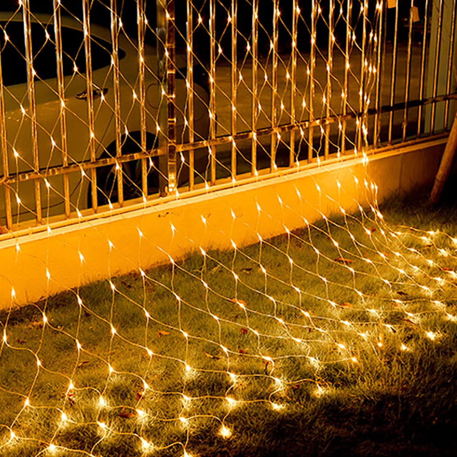 Outdoor Christmas Net Lights, 4.9ft x 4.9ft 96 LED Fairy String Light with 8 Lighting Modes