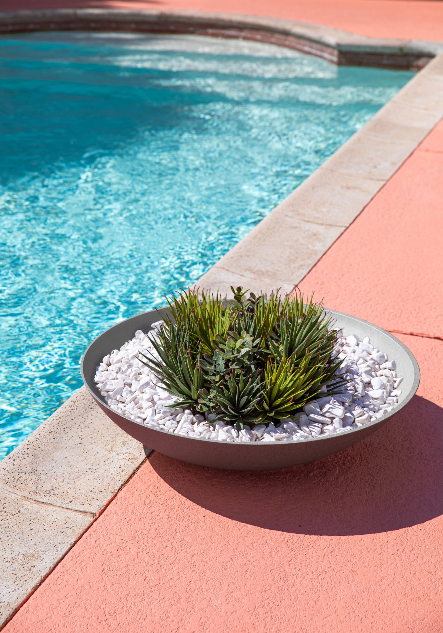 Veradek Mason Series Lane Bowl 32" Plastic-Stone Planter - Gray