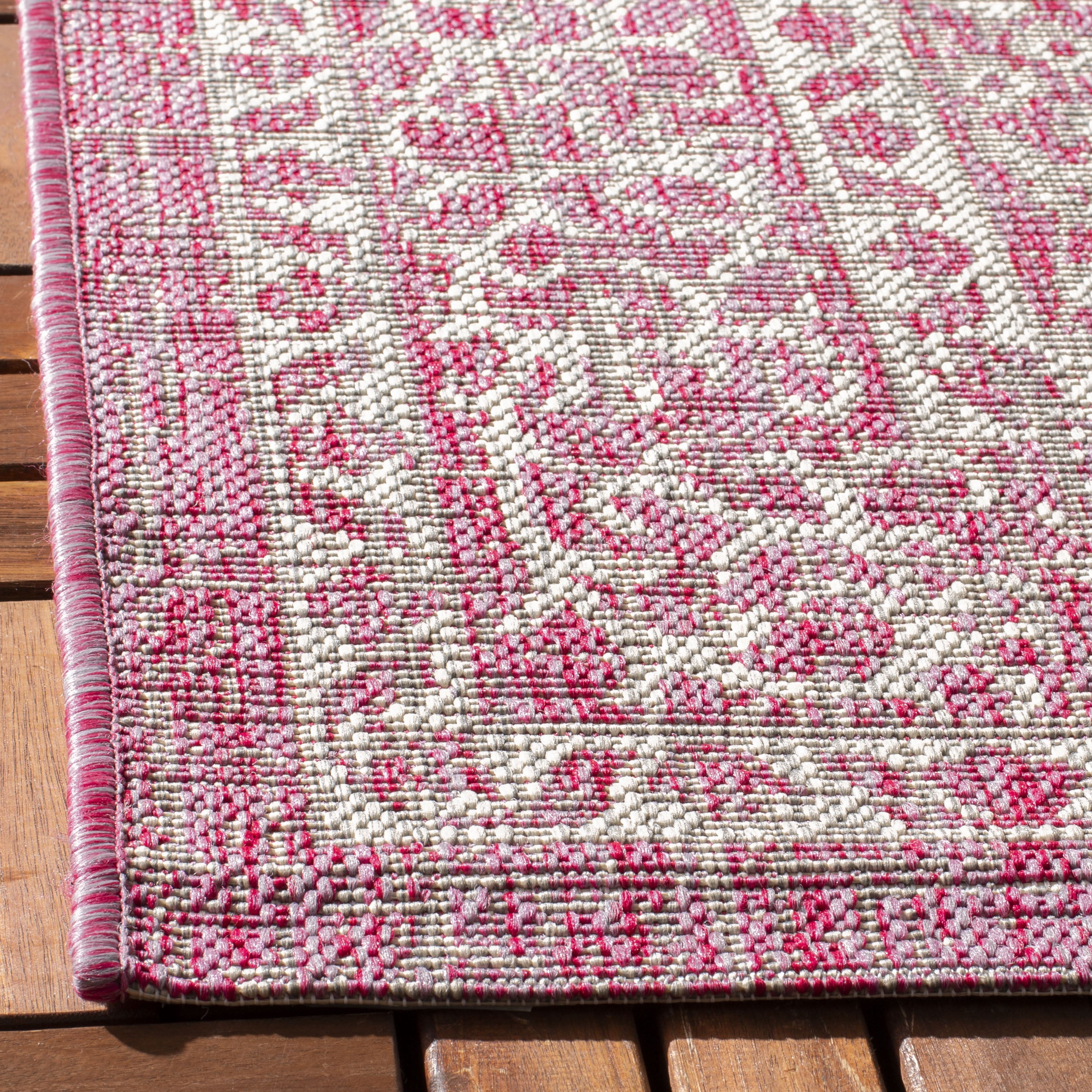 SAFAVIEH Courtyard Avi Medallion Indoor/Outdoor Runner Rug, Light Grey/Fuchsia, 2'3" x 10'