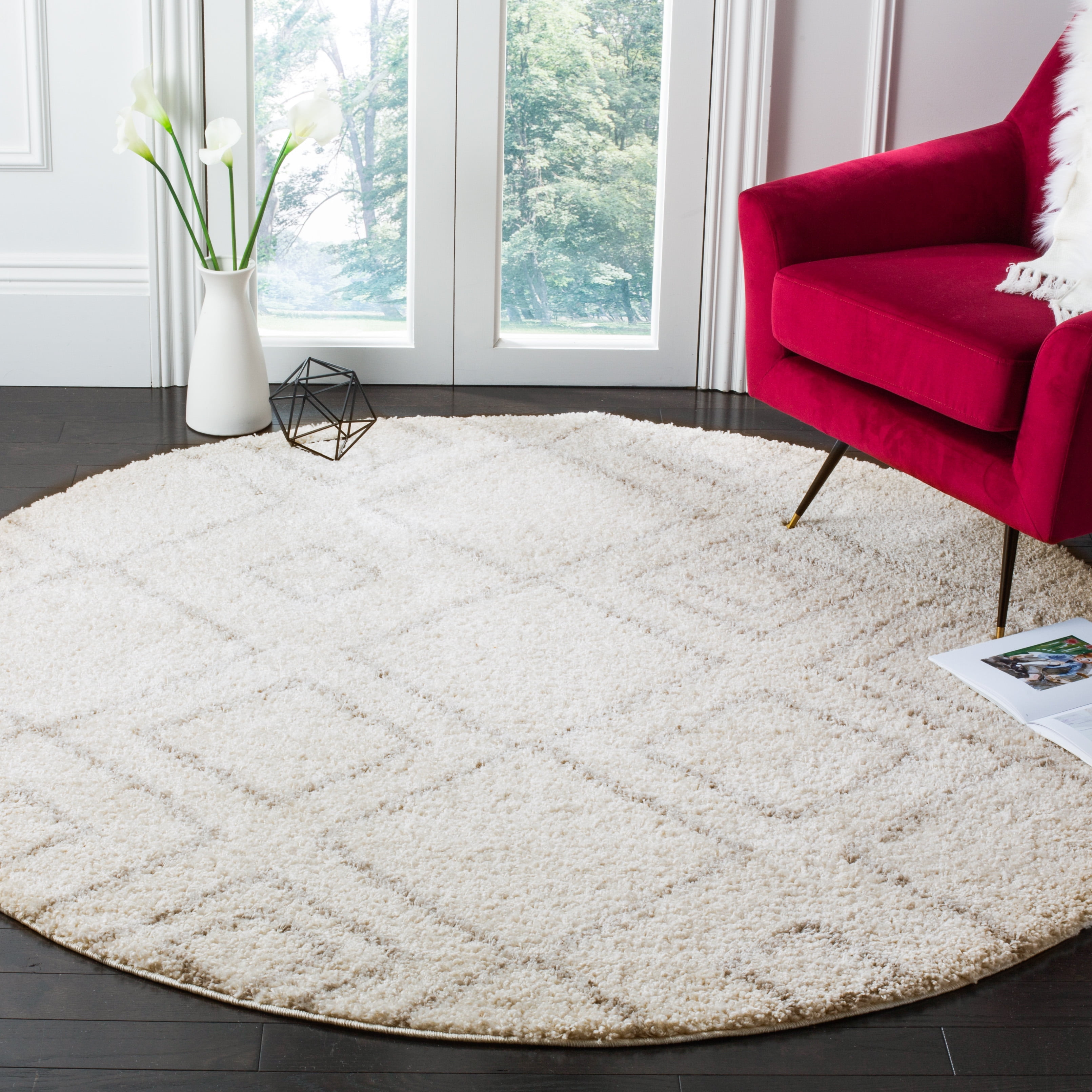 SAFAVIEH Arizona Basil Geometric Shag Area Rug, Ivory/Beige, 3'2" x 3'2" Round