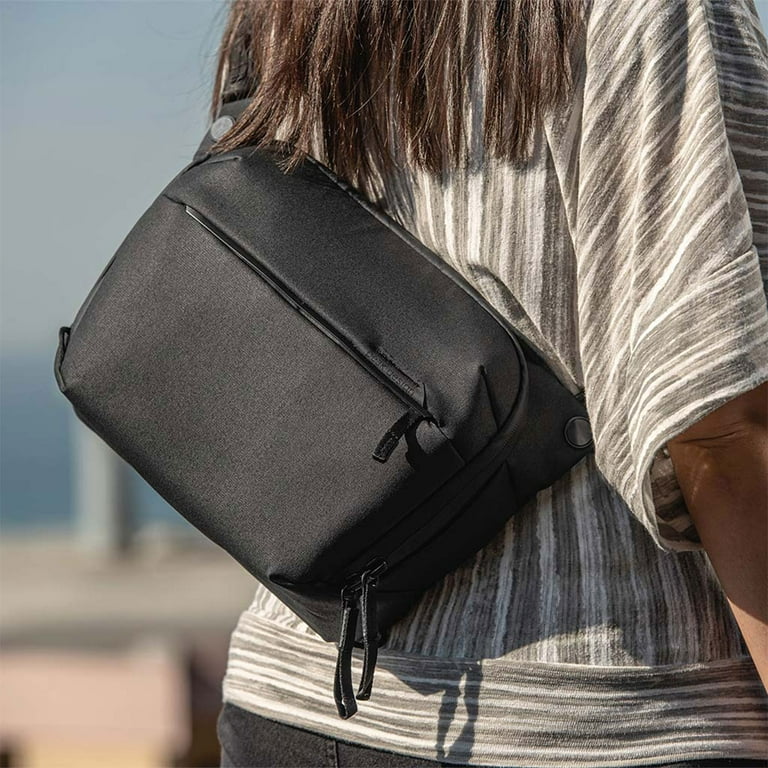 Free Shipping! Peak Design Everyday Sling v2 (3L, Black