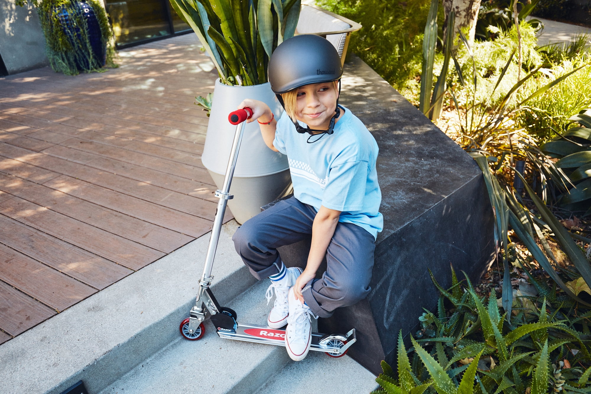 Razor A2 Kick Scooter – Red, Wheelie Bar, Foldable, Lightweight, for Child Ages 5+
