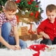 thumbnail image 5 of Almohada de felpa de langosta, almohada esponjosa para niños, animales de peluche de vida marina para fiestas temáticas marinas, recuerdos de fiesta de Navidad de 30cm, 5 of 7