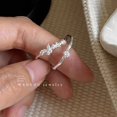 thumbnail image 4 of Anillo fino de mariposa de circón exquisito con textura de temperamento, anillo de dedo índice de alta gama, diseño de nicho de lujo ligero y simple, joyería de mano, 4 of 5