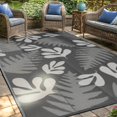 thumbnail image 1 of Alfombra impermeable reversible para exteriores Rug Wikiwiki, 152 x 244 cm, 1 of 7