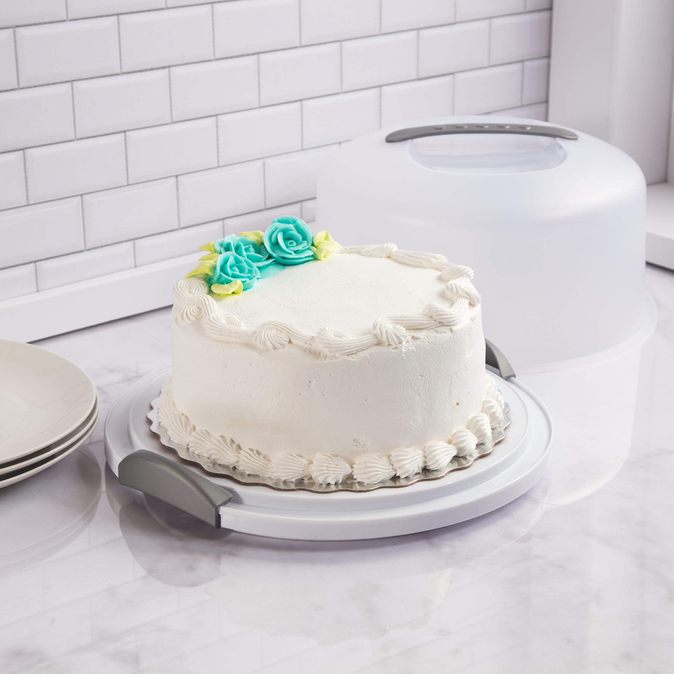 Sterilite Cake Server, Latching Lid with Handle, Easy to Store, Transport and Serve, White, 4 Count