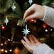 thumbnail image 4 of Juego de adornos para árbol de Navidad | Colgante de estrella octogonal | Adornos de plástico con perlas en rojo, azul, dorado, café, naranja y rosa | Decoración navideña fácil de colgar para, 4 of 6