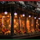 thumbnail image 1 of Decoraciones navideñas, adornos navideños, regalos navideños. Cortina de luces navideñas para exteriores con forma de carámbanos y copos de nieve, con control remoto., 1 of 4