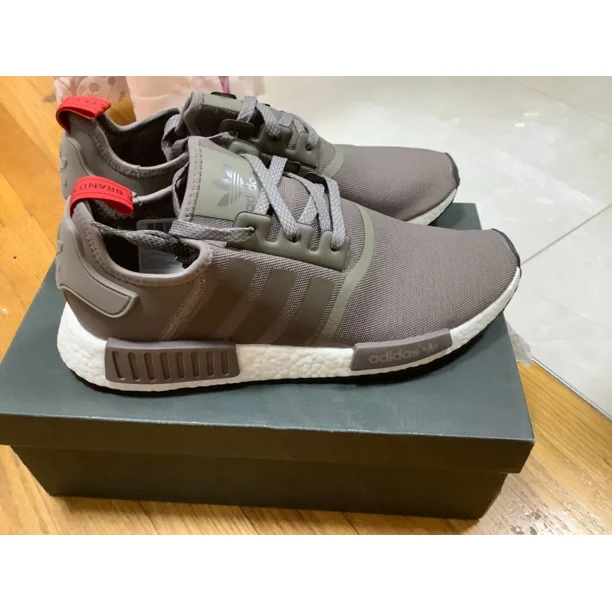 Ad-id-as NMD R1 Brown Red S81881 Size 10.5 New with box **Minor Yellowing**