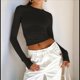 thumbnail image 5 of Tops Cortos Ajustados para Mujer para Salir, Informales, de Color Liso, con Cuello Redondo, Larga, Ajustados, Ropa de Calle Básica Negro M, 5 of 8