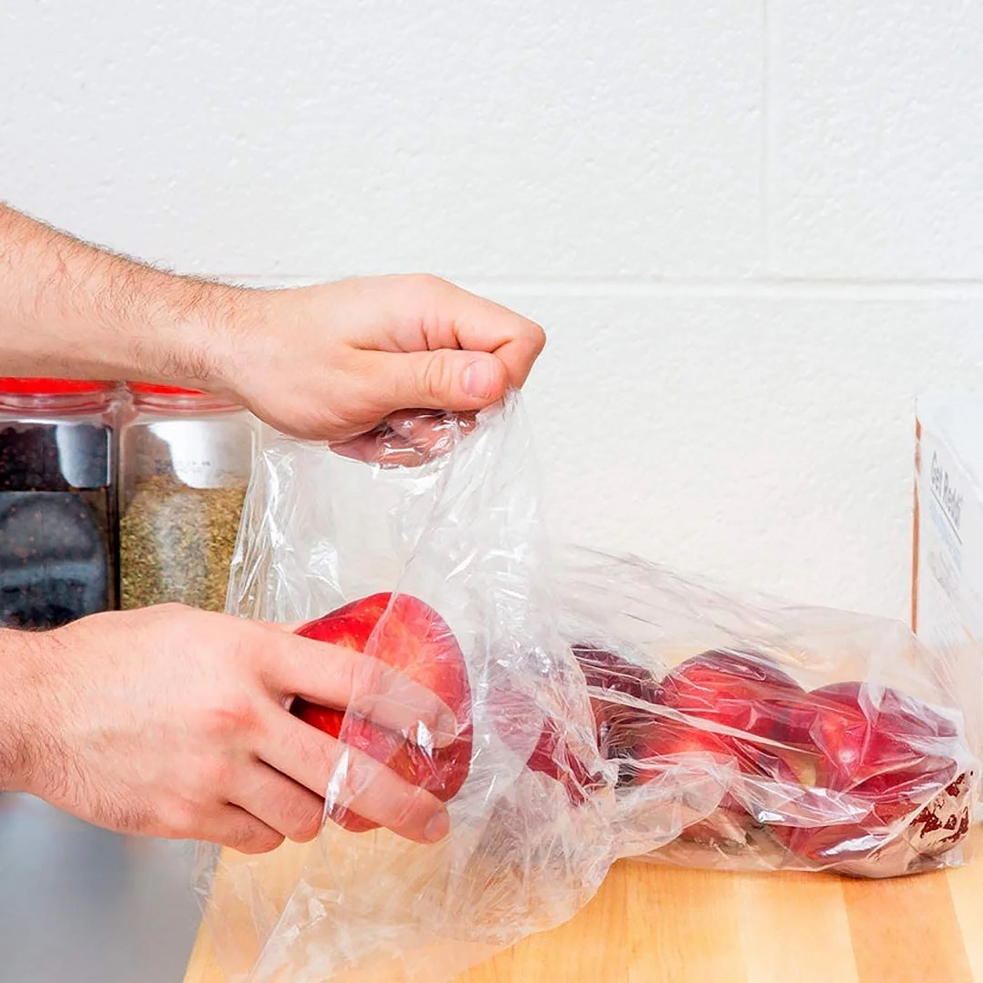 SSBM 12" x 20" Plastic Produce Bags on a Roll, 750 Clear Bags per Roll with 4 Rolls for Food Storage and More